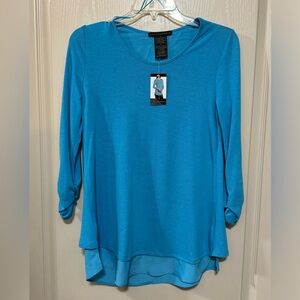 NWT “GRACE ELEMENTS” LADIES TOP, SIZE S, RUCHED 3/4 SLEEVES, COMFORTABLE KNIT.